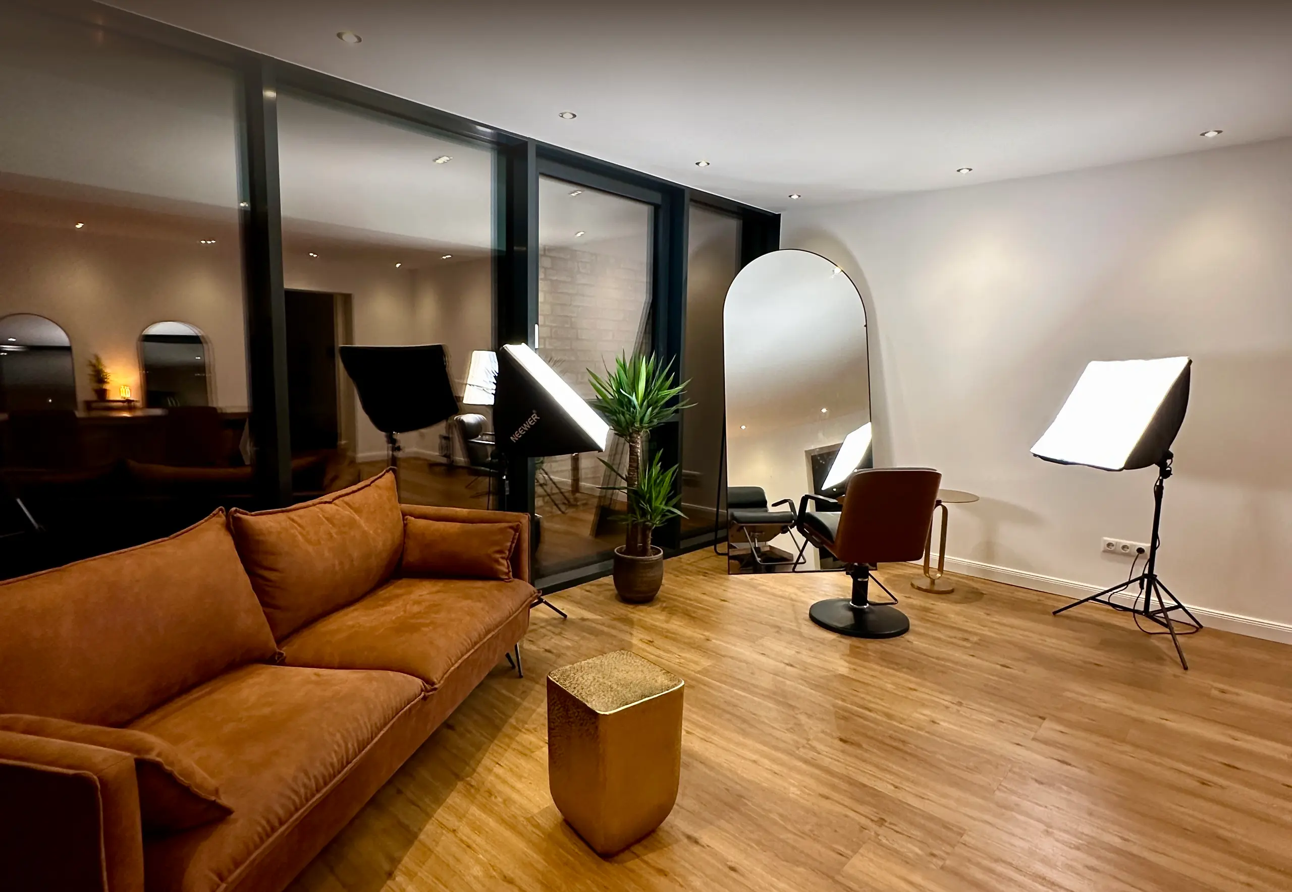 Room8 Privatstudio Friseur Pinneberg Salon 08 getönt